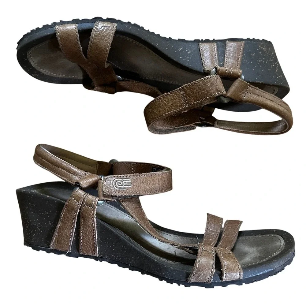 Teva leather wedge